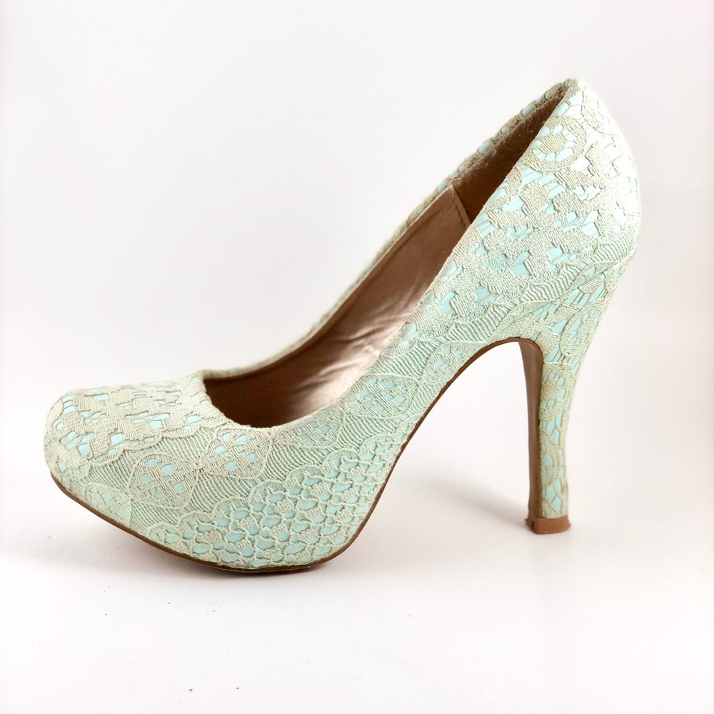 💕Cupid crochet light green/cream lace heels💕